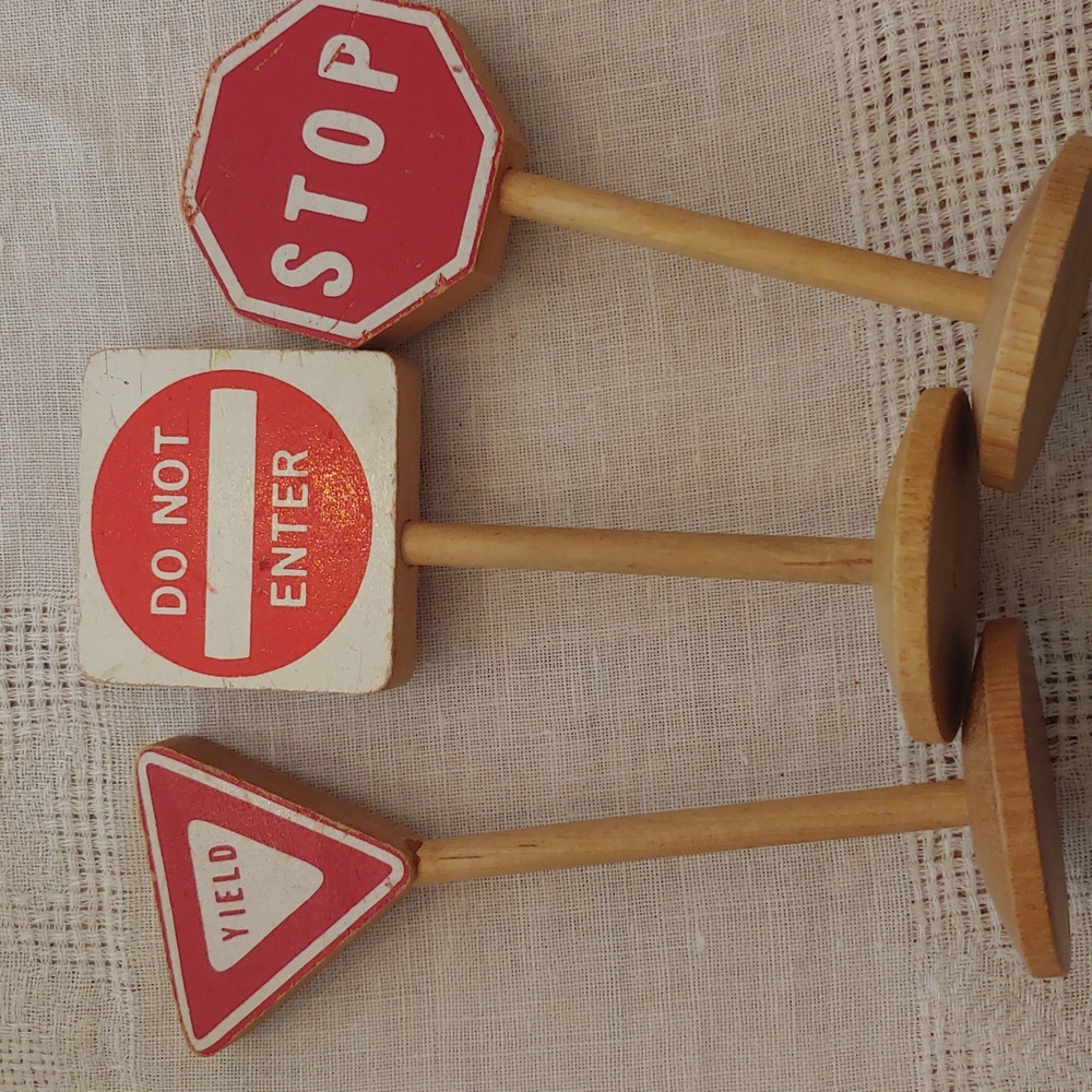 Vintage Wood Toy Road Sign Set - Picture 10 of 13